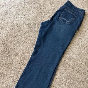GLORIA VANDERBILT JEANS. SIZE 16 MISSY